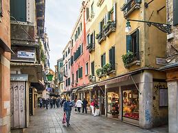 Belvilla by OYO Paradiso