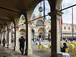 Belvilla by OYO Paradiso