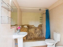 Rustic Alentejo Farmhouse With Pool