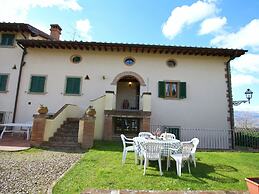 Authentic Farmhouse with Pool, Hot Tub, Playground, Garden