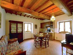 Authentic Farmhouse with Pool, Hot Tub, Playground, Garden