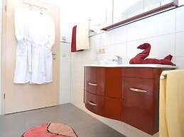 Holiday Flat With Swimming Pool in Prackenbach