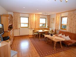 Holiday Flat With Swimming Pool in Prackenbach