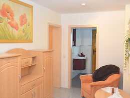 Holiday Flat With Swimming Pool in Prackenbach