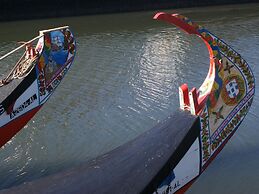 Semi-detached Home in Covas With Shared Pool