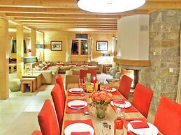 Luxury Panoramic Chalet in Thon-les Collons