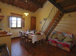 Farmhouse With Pool in Montepulciano