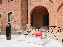 Farmhouse With Pool in Montepulciano