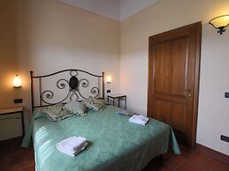 Farmhouse With Pool in Montepulciano