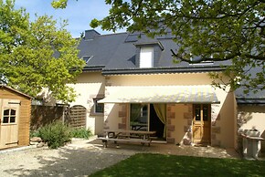 Cozy Garden Home in Erquy