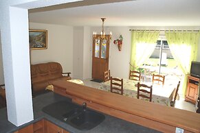 Cozy Garden Home in Erquy