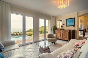Villa in Hyeres Near Beach & Pool