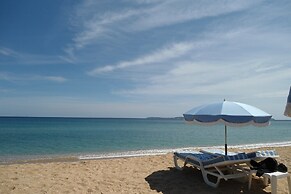 Villa in Hyeres Near Beach & Pool