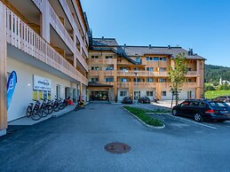 Apartment in Gosau With a Shared Sauna