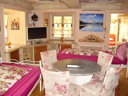 Pleasant Apartment in Bernauinnerlehen With Garden