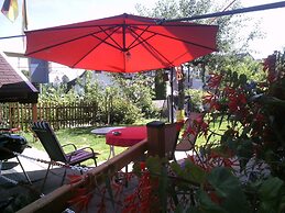 Pleasant Apartment in Bernauinnerlehen With Garden