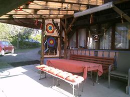 Pleasant Apartment in Bernauinnerlehen With Garden