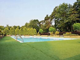 Chalet With Terrace at 3 km From Baarle-nassau