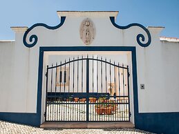 Farmhouse in Montemor-o-novo With Pool