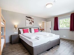 Renovated Holiday Home near Zell am See with Enclosed Garden