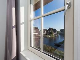 Beautiful, Stately Villa With Sauna at the Lake