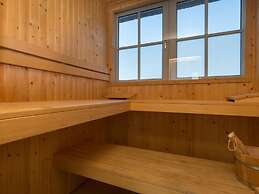 Beautiful, Stately Villa With Sauna at the Lake