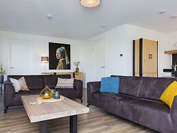 Beautiful, Stately Villa With Sauna at the Lake