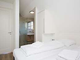 Beautiful, Stately Villa With Sauna at the Lake