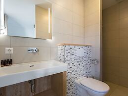 Beautiful, Stately Villa With Sauna at the Lake