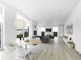 Modern Chalet With Jetty and Terrace