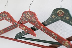 Chic Villa With a Fireplace at Tjeukemeer