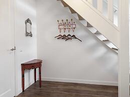 Chic Villa With a Fireplace at Tjeukemeer