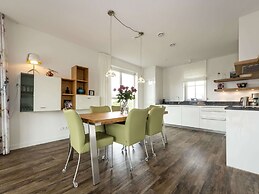 Chic Villa With a Fireplace at Tjeukemeer