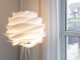 Chic Villa With a Fireplace at Tjeukemeer