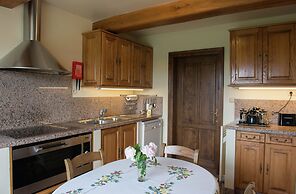 Group Stay With Pool, Chevron