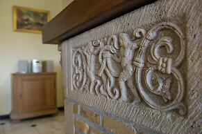 Group Stay With Pool, Chevron