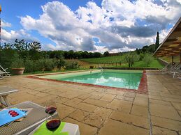 Belvilla by OYO Holiday Home With Pool in Tuscany