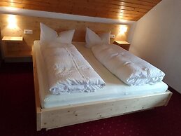 Lush Apartment in Furtwangen near Black Forest with Balcony