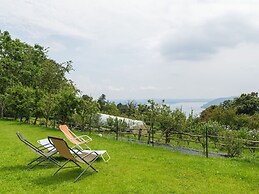 Unique Holiday Experience in Greenery near Lake