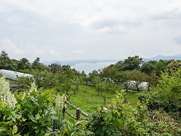 Unique Holiday Experience in Greenery near Lake
