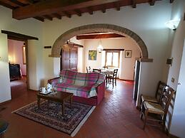 Authentic Farmhouse with Pool, Hot Tub, Playground, Garden