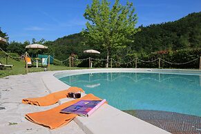 Hill View Retreat w/ Pool