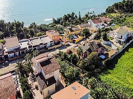 A Sun-drenched Holiday Apartment Near the Sicilian Coastline