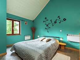 Charming Cottage in Stoumont With Colourful Garden