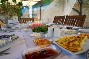 Sato Triopia Butik Otel