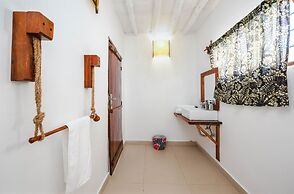 Shanuo Beach Bungalows