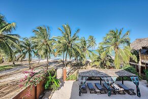 Shanuo Beach Bungalows