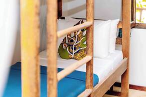 Shanuo Beach Bungalows