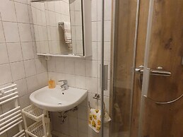 Apartment With Private Terrace in Homberg