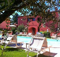 Cosy Apartment With Swimming Pool and Garden Close to Volterra and S G